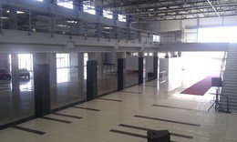 M1 EXPO Kereskedelmi Központ - üzlet